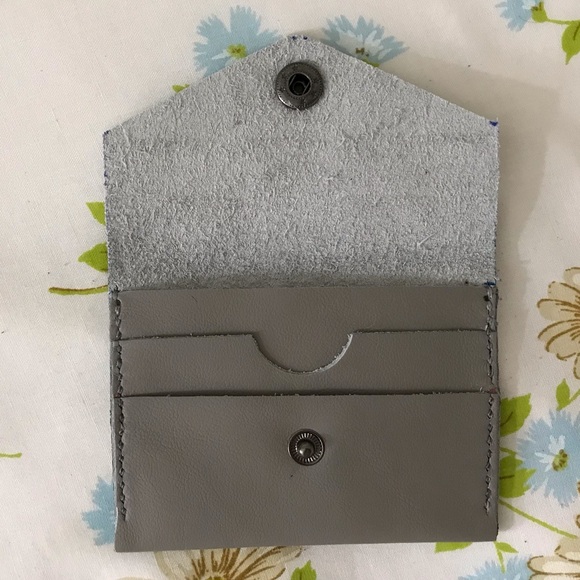 Handmade Genuine Leather Wallet - Picture 2 of 5